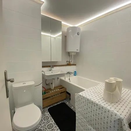 87m2 Block 24 Business Casual *